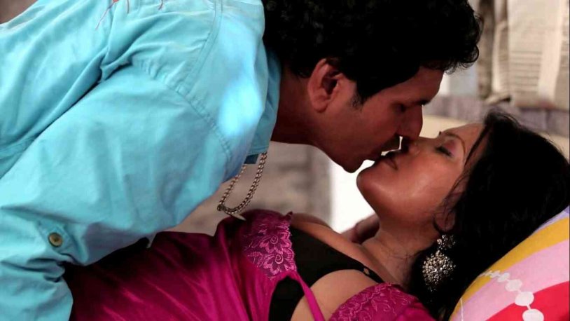 Indian Web Series +18