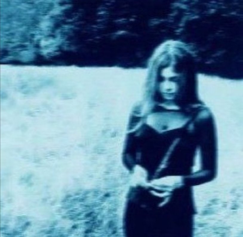 Woman Stayosh Scravati but naked