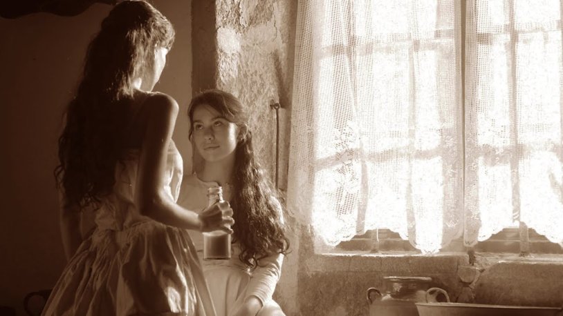 Elisa Xandra Marisia photo in a swimsuit