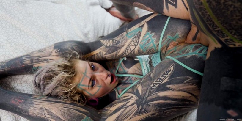Legalporno tattooed girls