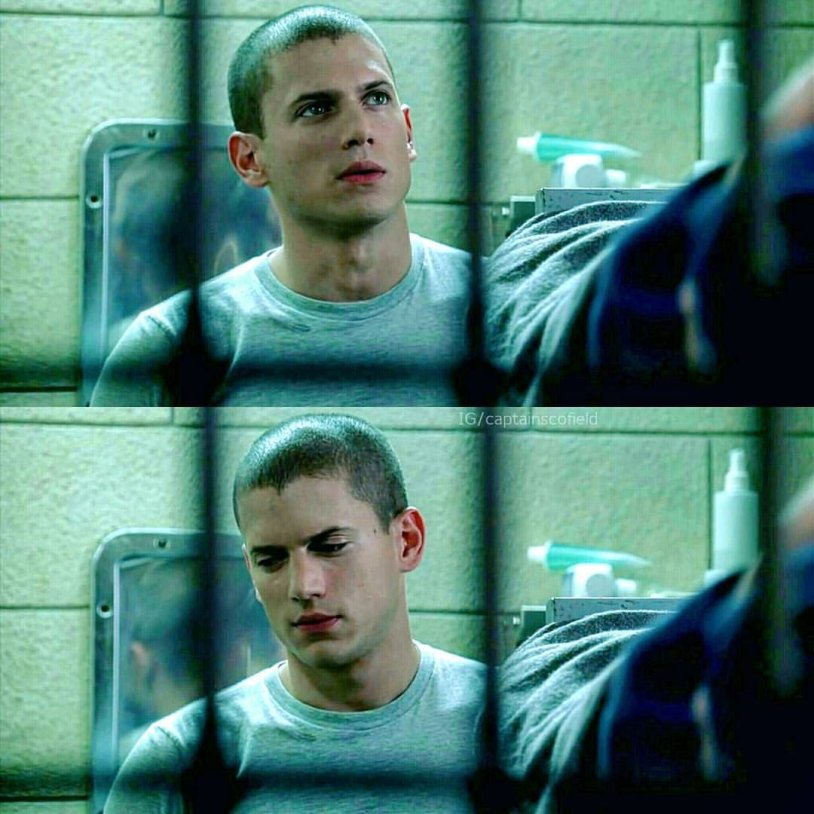 Michael Scofield with glasses