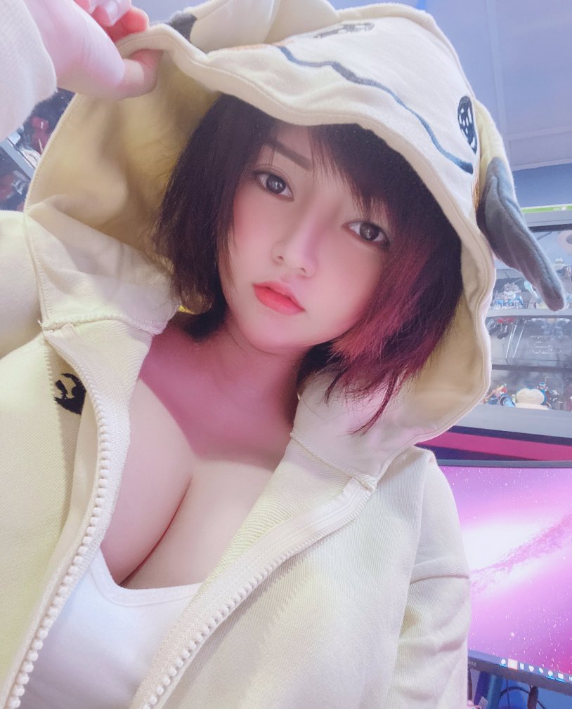 LADA Lyumos plums +18 Onlifangs