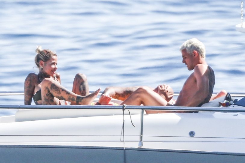 Zoe Christopholi and Theo