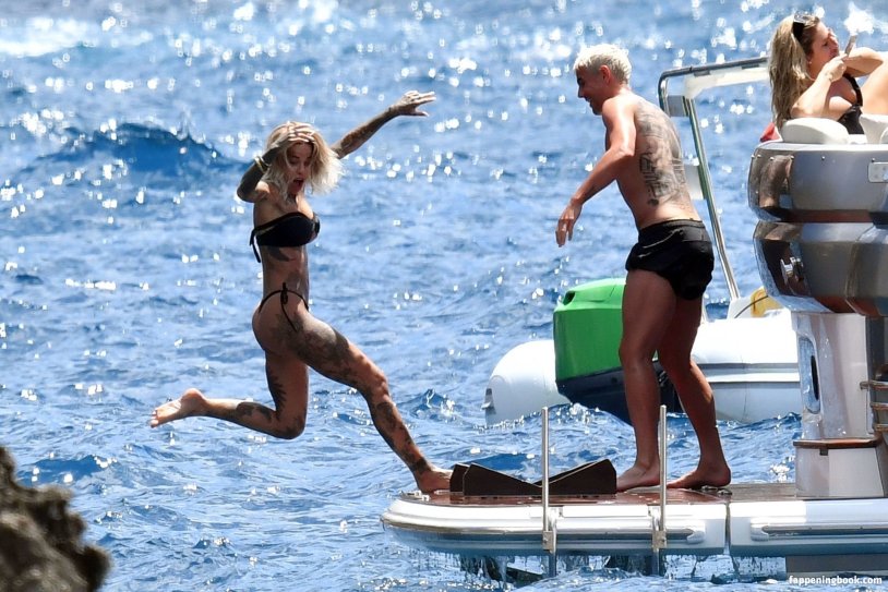 Tattoo model Zoe Cristofoli