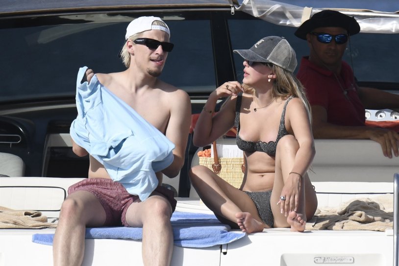 Millie Bobby Brown hot