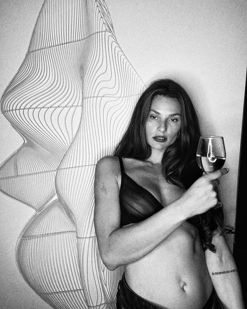 Dayane Hofer Topless