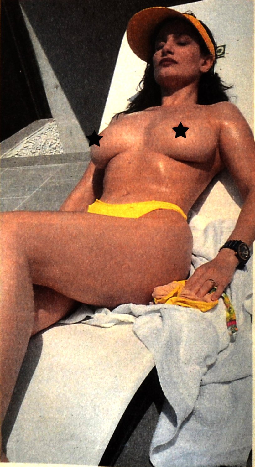 Angela Kavana Toples