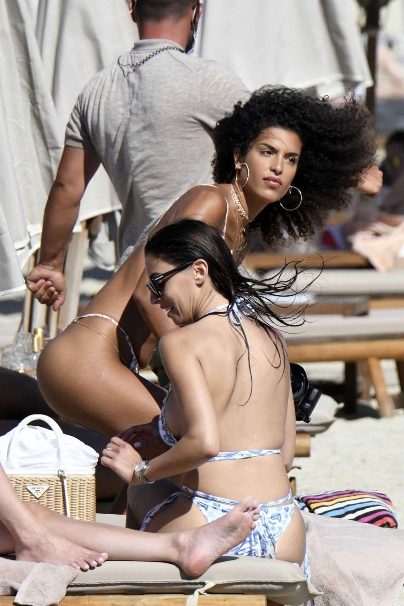 Bella Thorne Bed Scenes