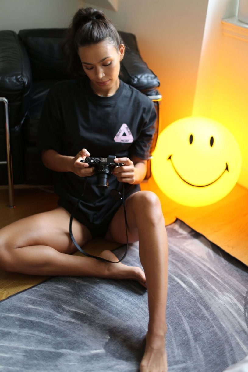 Ilfenesh Jadera Naked from above on a dick