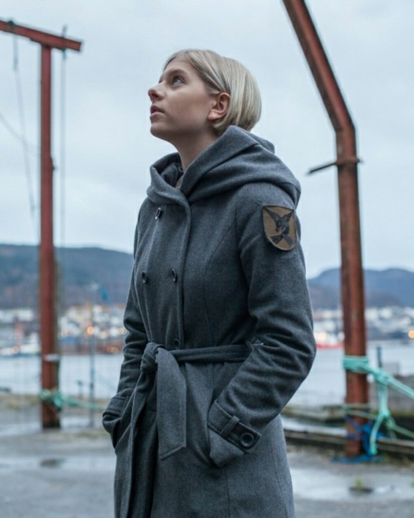 Aurora Aksnes Selfie