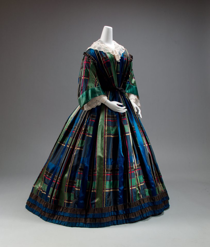 Girl in a red dress Aesthetics