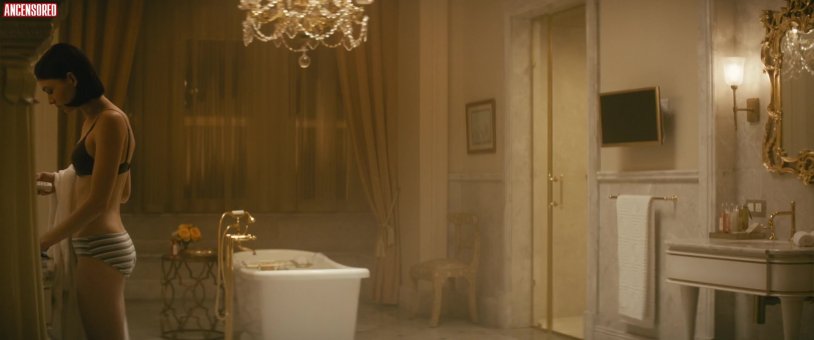 Tilda Kobem-Hervi Hotel Mumbai