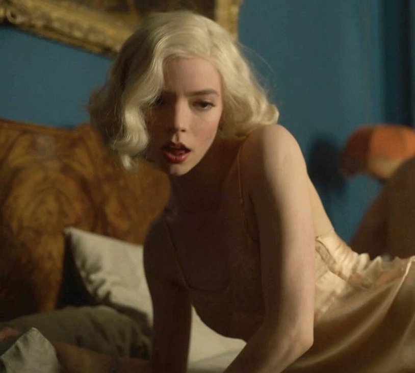 Queen's course series nonflick