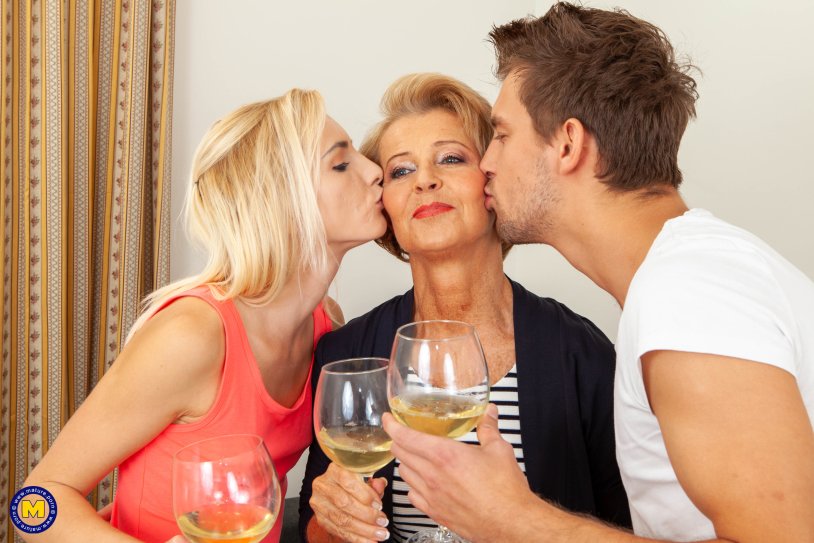 Red Matyura Andy James