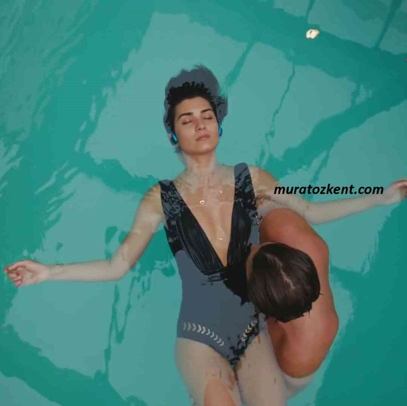 Tugba Ozay Instagram