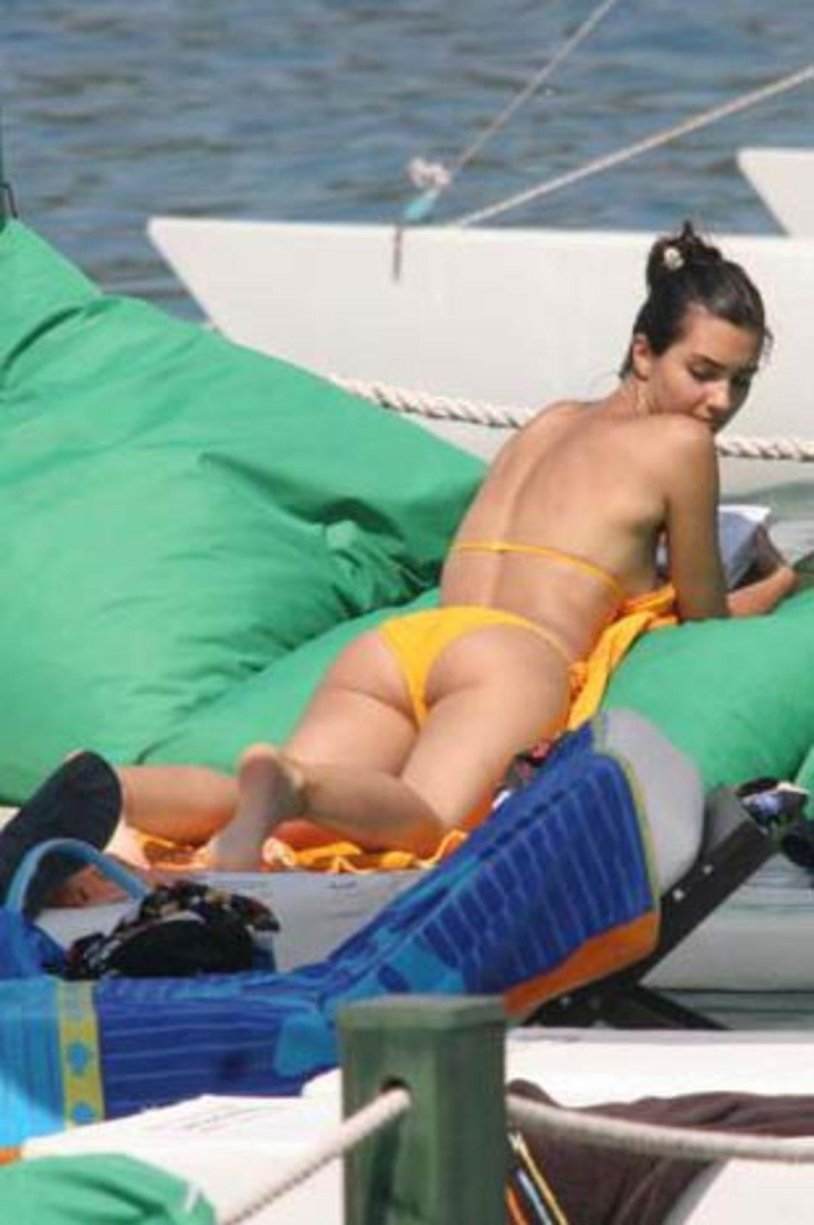 Tuba Boyuyukustyun taste