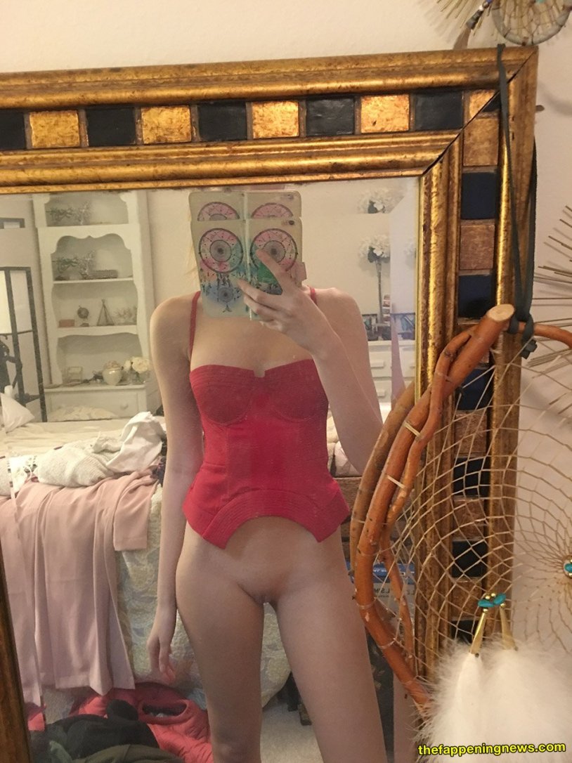 Chanel Christian Gray Cumselfie