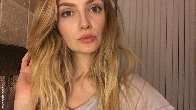 Anorexic Model Chanel Christian Gray Nude - Blowjob & Facial