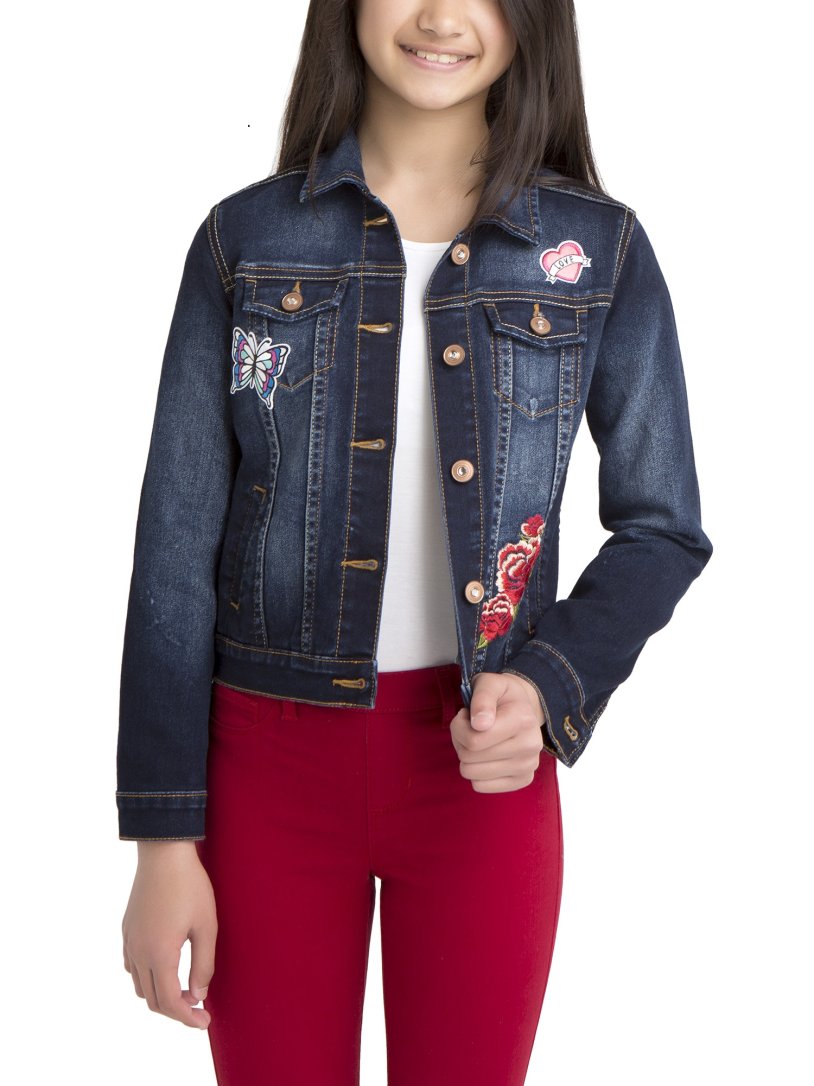 Laurena Sanchez in shorts