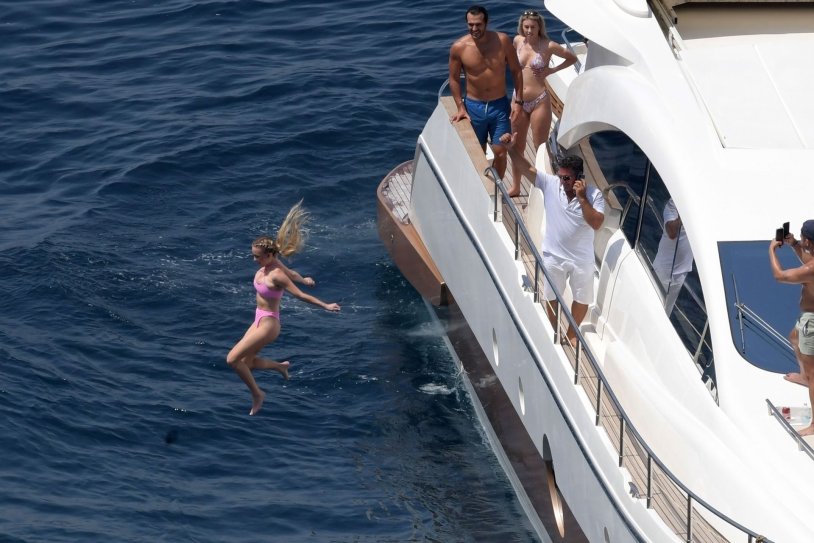 Sidney Suini boobs euphoria