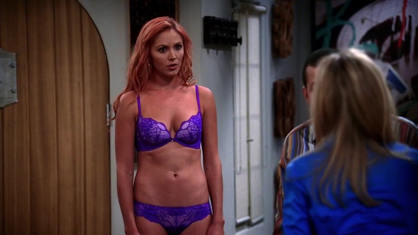 Courtney Kellar is hot