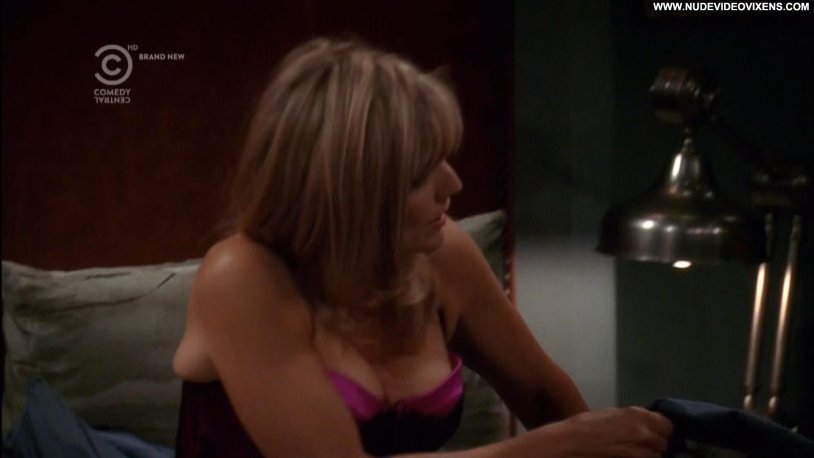 Courtney Thorne Smit breasts