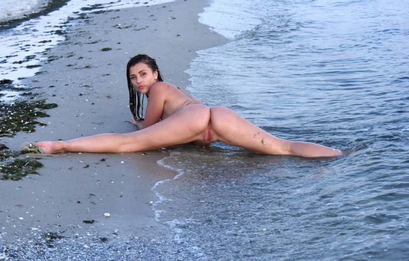 Nora Roam Fappening Nude Hairy Pussy (35 Photos) #The FAPPENING