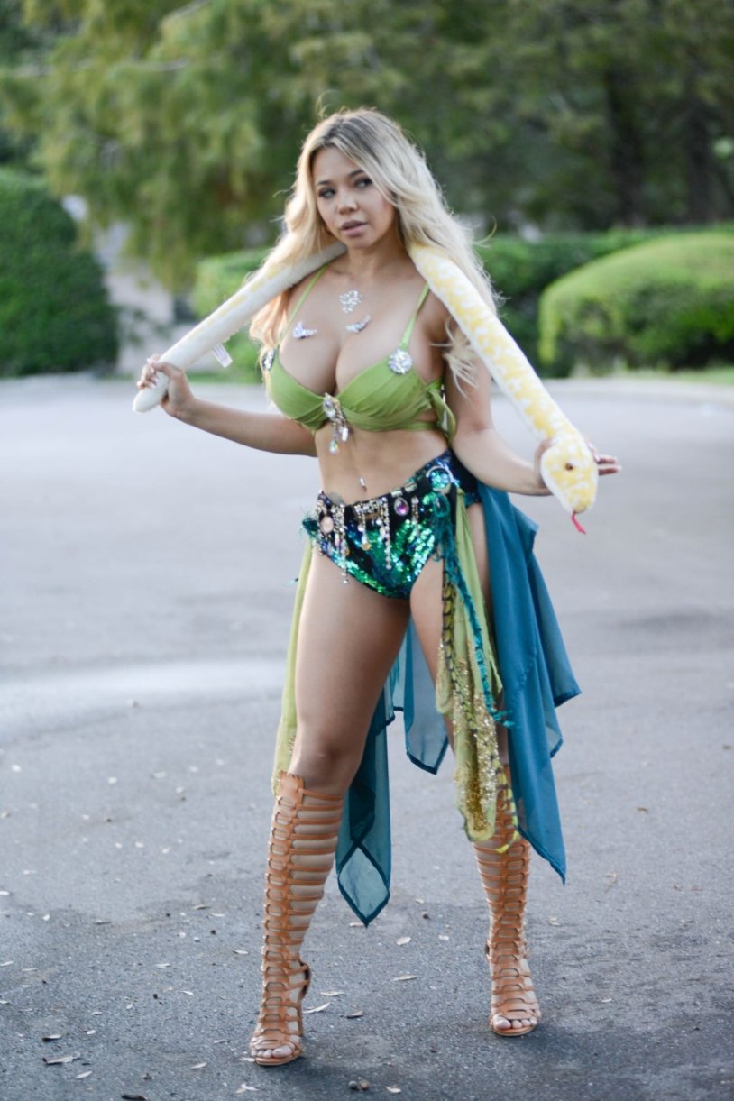 Bella Bunnie Nipslip