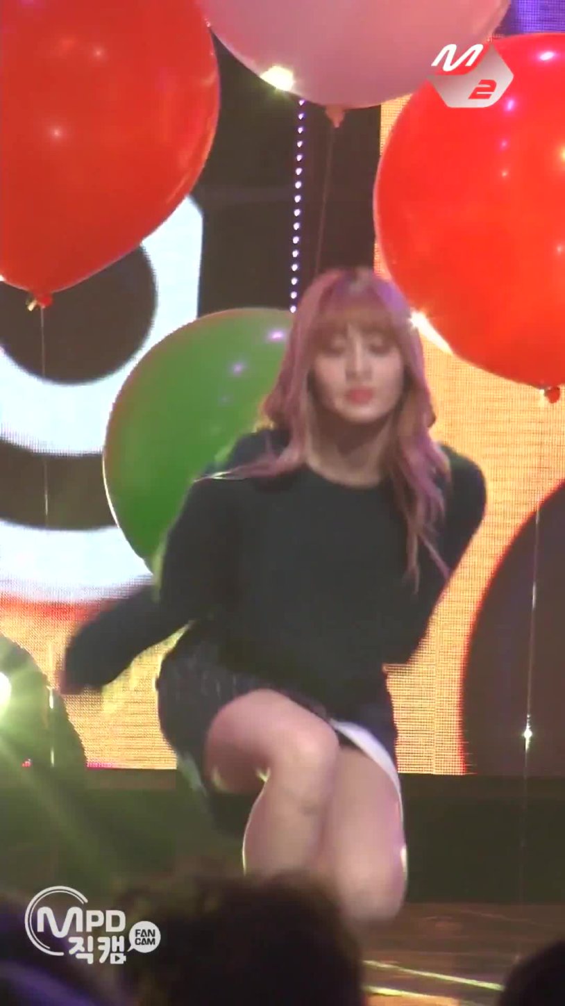 BOUNCY MOMO TWICE
