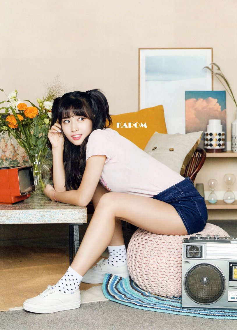 Japanese brand of clothing MOMO