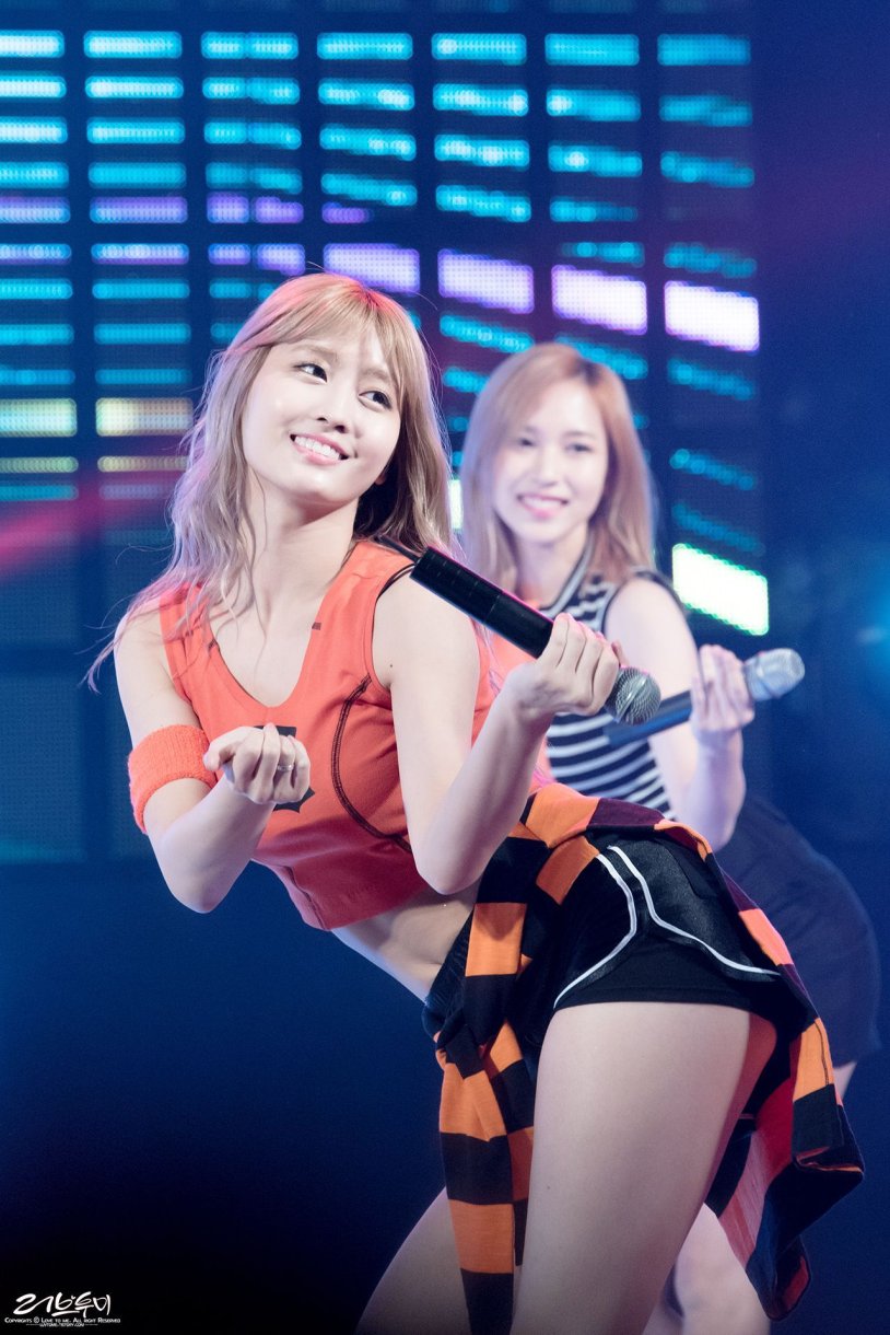 Twice Momo show