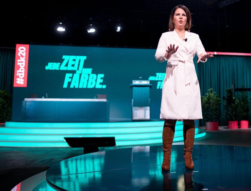 Annalena Baerboard legs