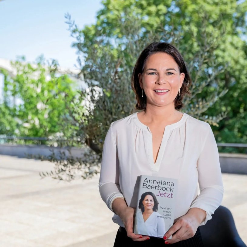 Suzanne Borman's legs