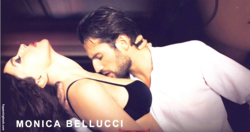 Monica Belluchi Naked 1990