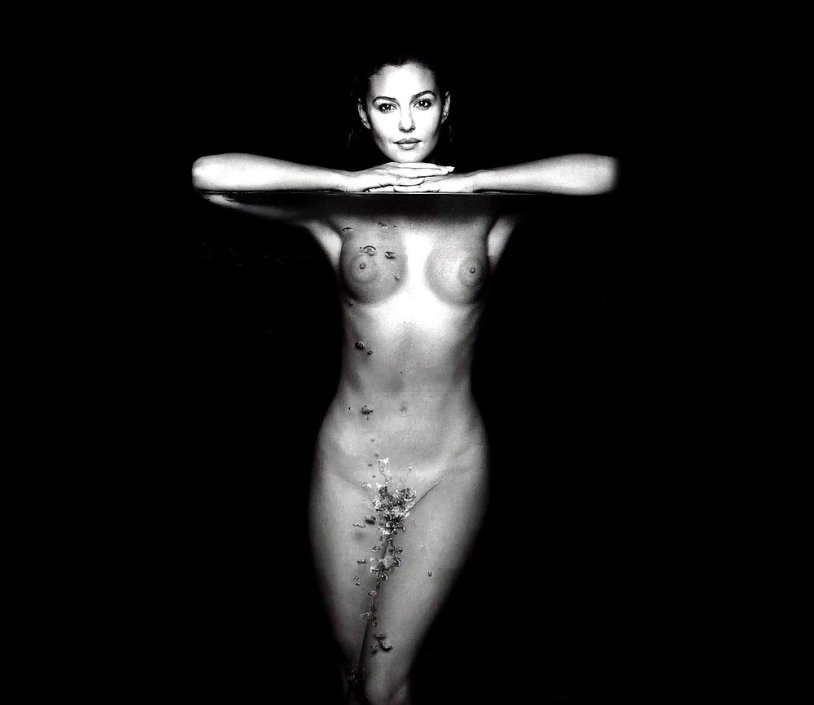 Monica Belluchi Naked 1990