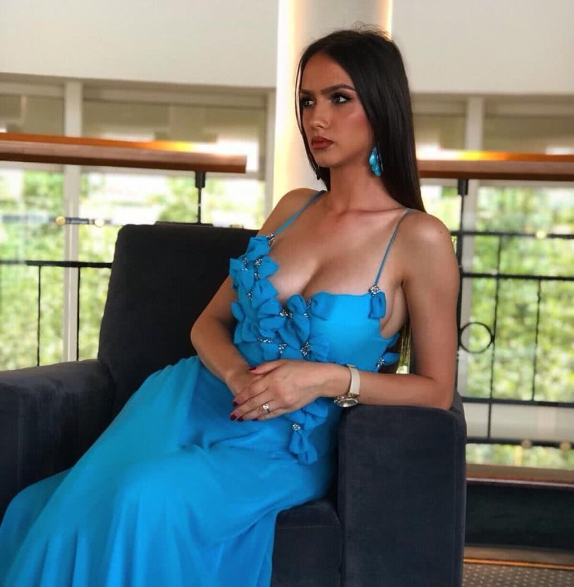 Zorica Damnjanovic in bikini