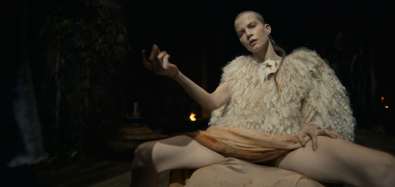 Sylvia Hux Koroleva Kane