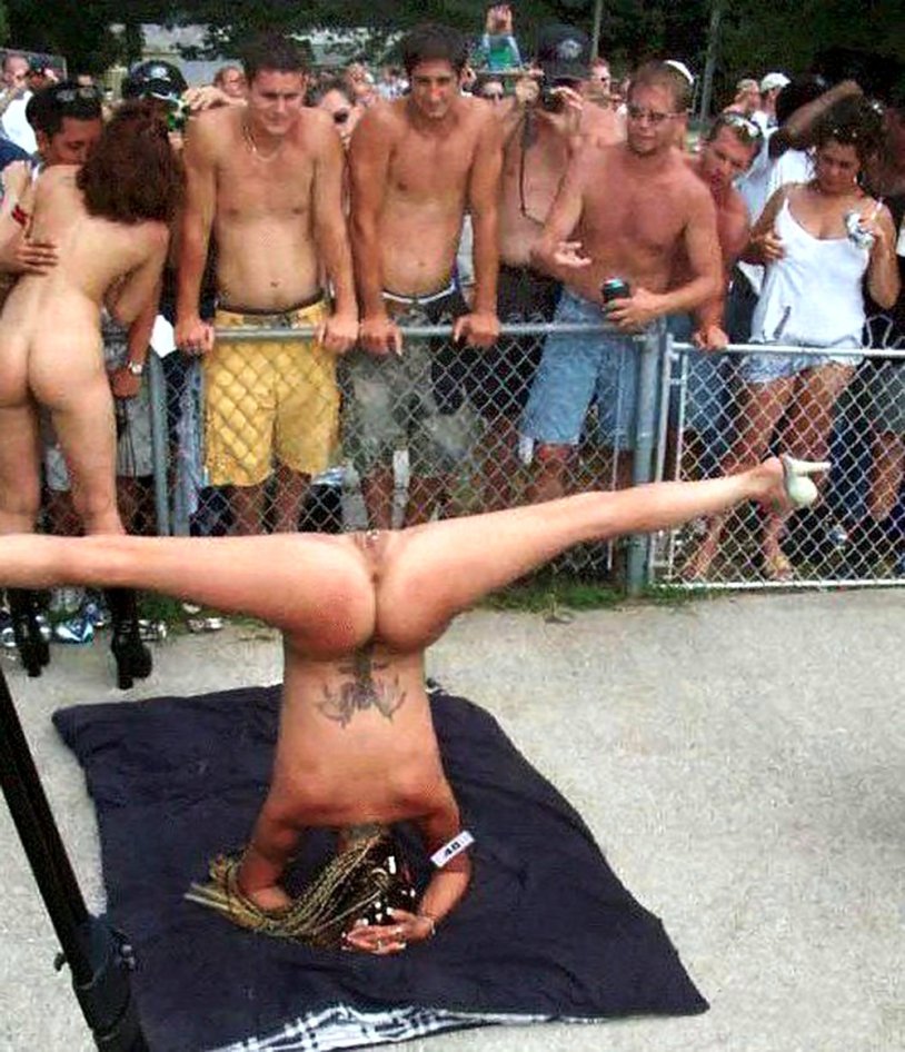 Erotic jokes on the beach