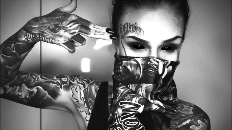 Monami Frost