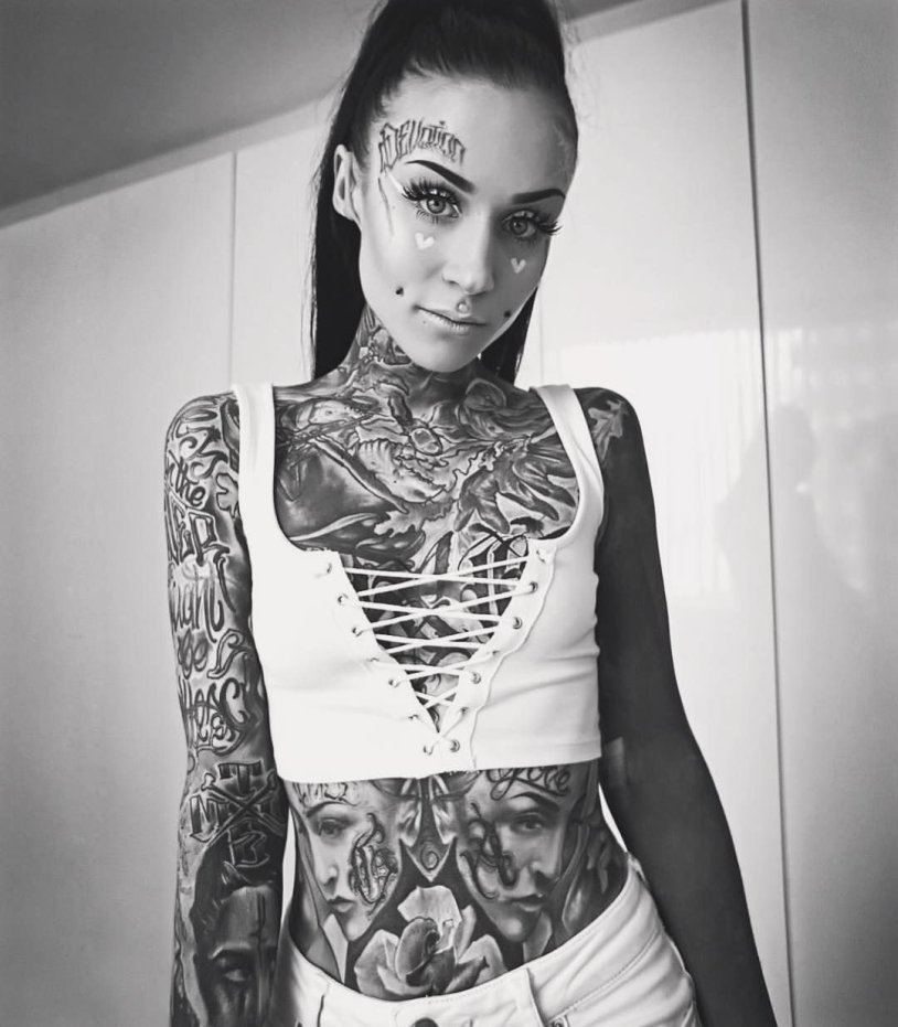 Riae Suicide Gothic