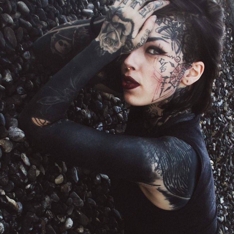 Wallpaper on the desktop aesthetics black