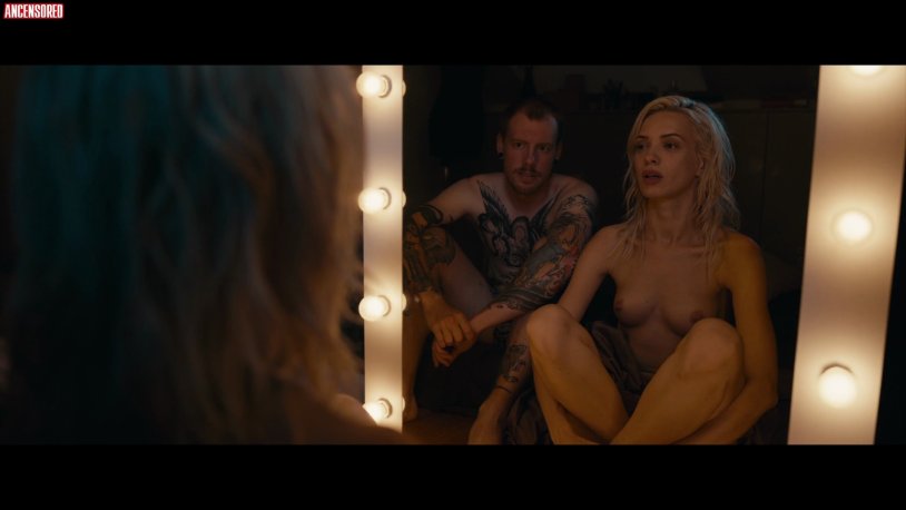 Marta Mazurek and Mikhalina Olshanskaya