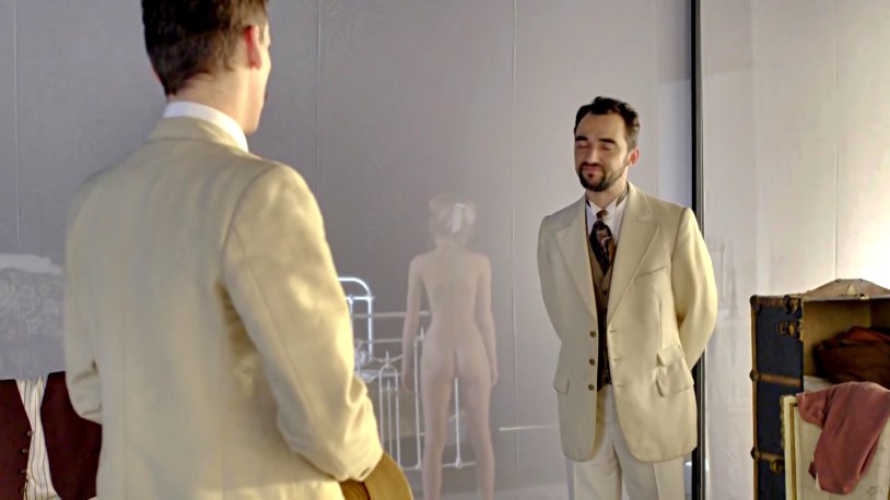 Paulina Porizkova is naked