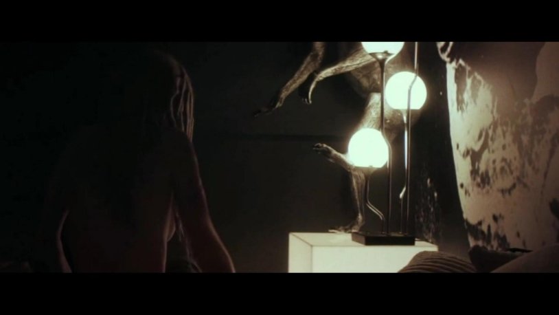 The lords of the salam is naked