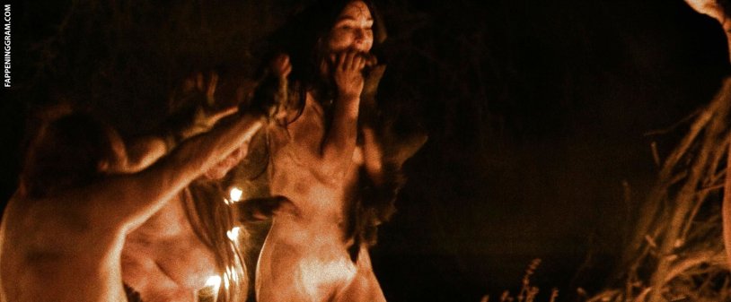 Ella Svenson cowboys against aliens