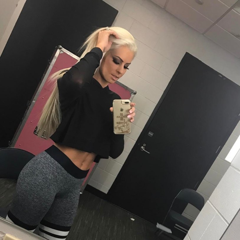 WWE Diva Naked Alex Bliss