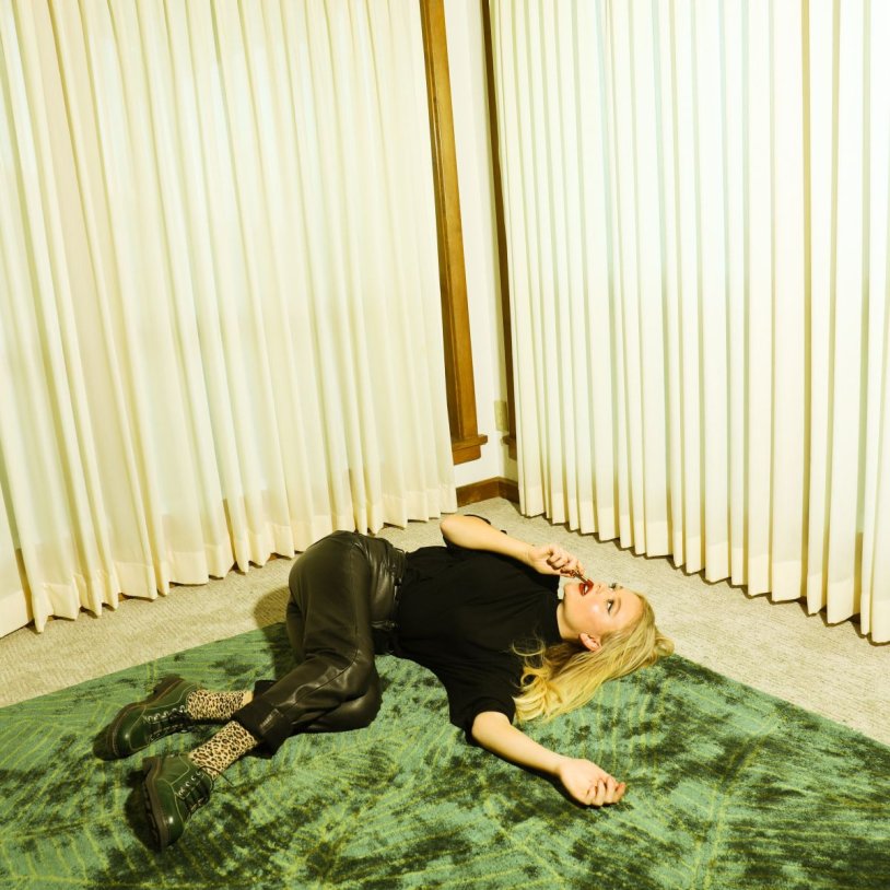 Natalie Elin Lind Size bust