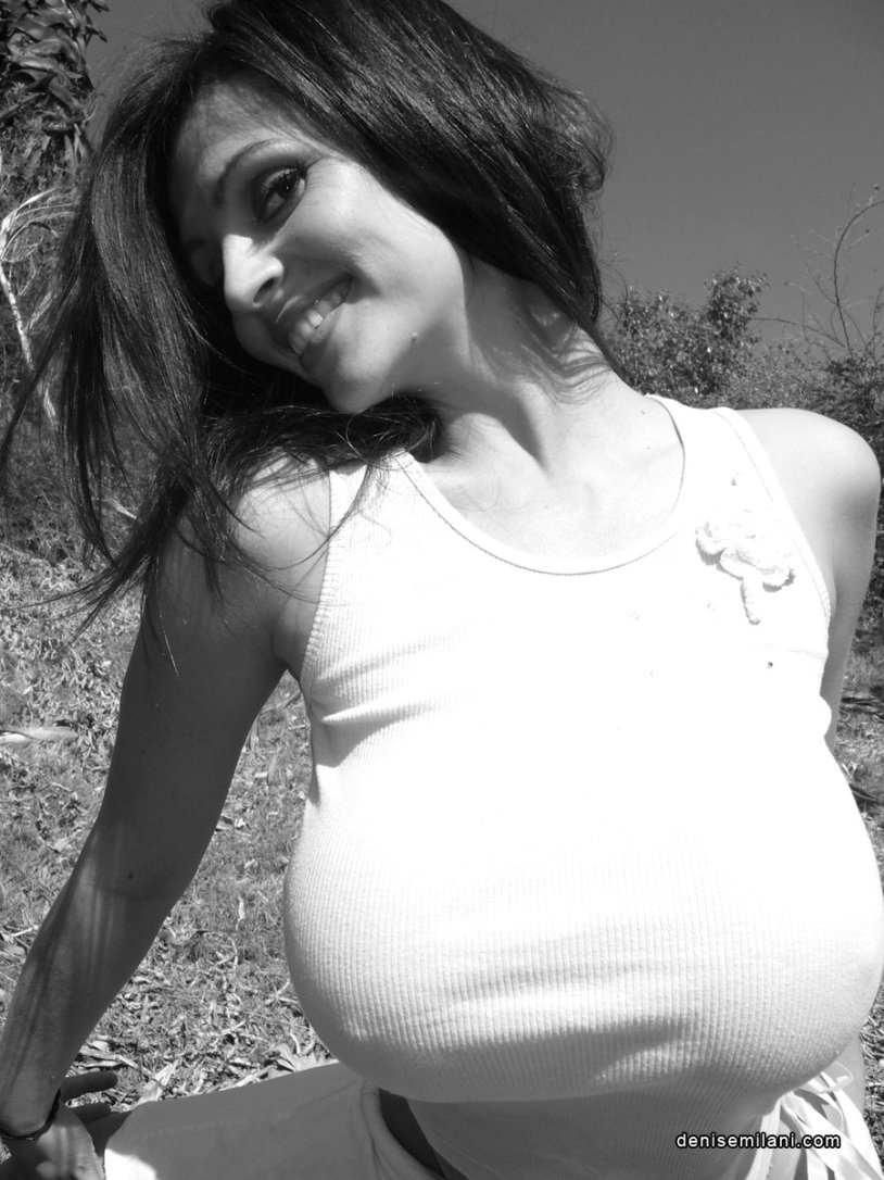 Denise van Outen's legs