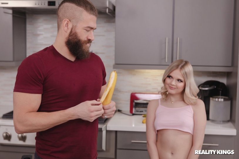 Coco Lovelock - Lollipop Seduction