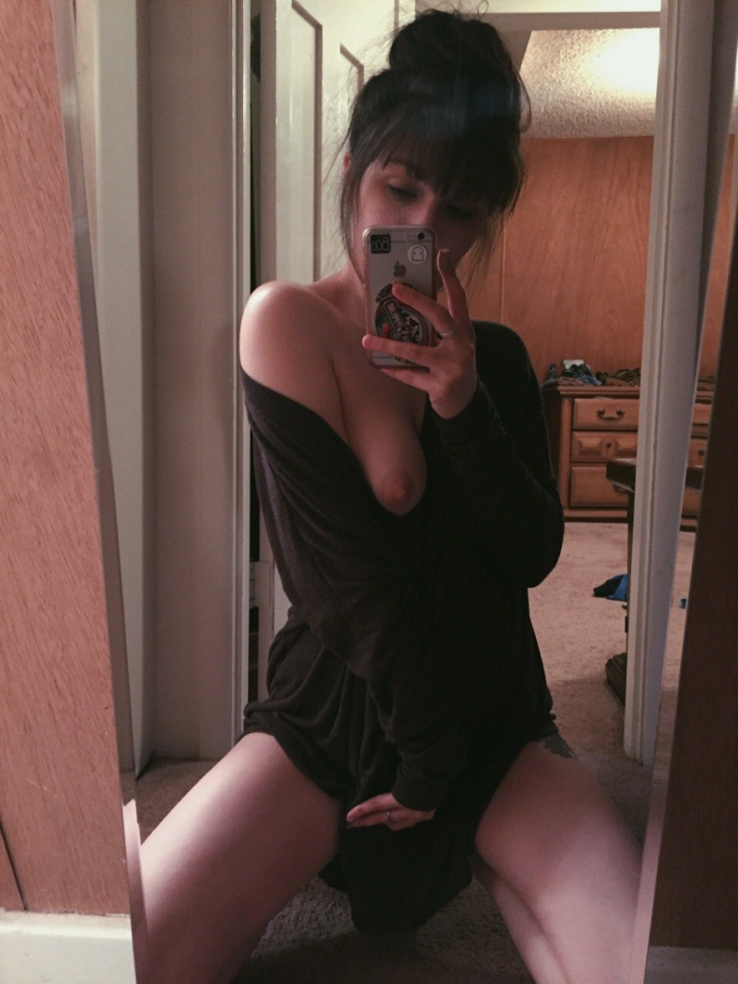 Disha naked -Semetova, Patani